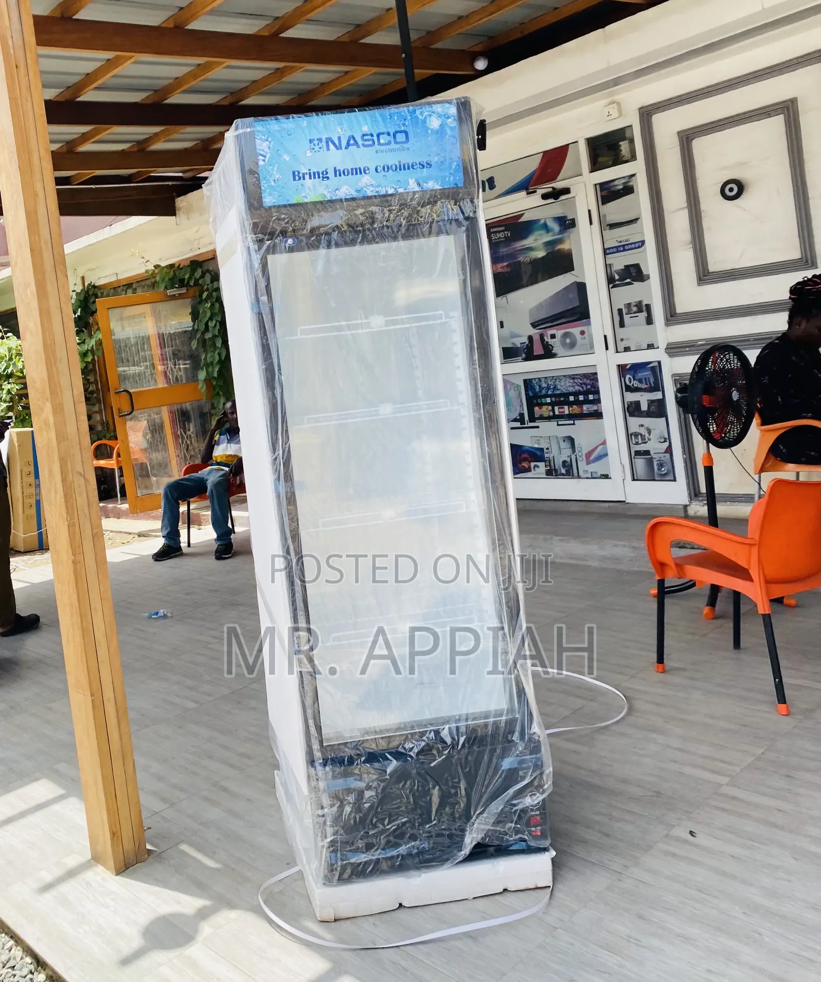 Unique Design Naaco Nasfl360-1dr 1 Door Display Fridge.