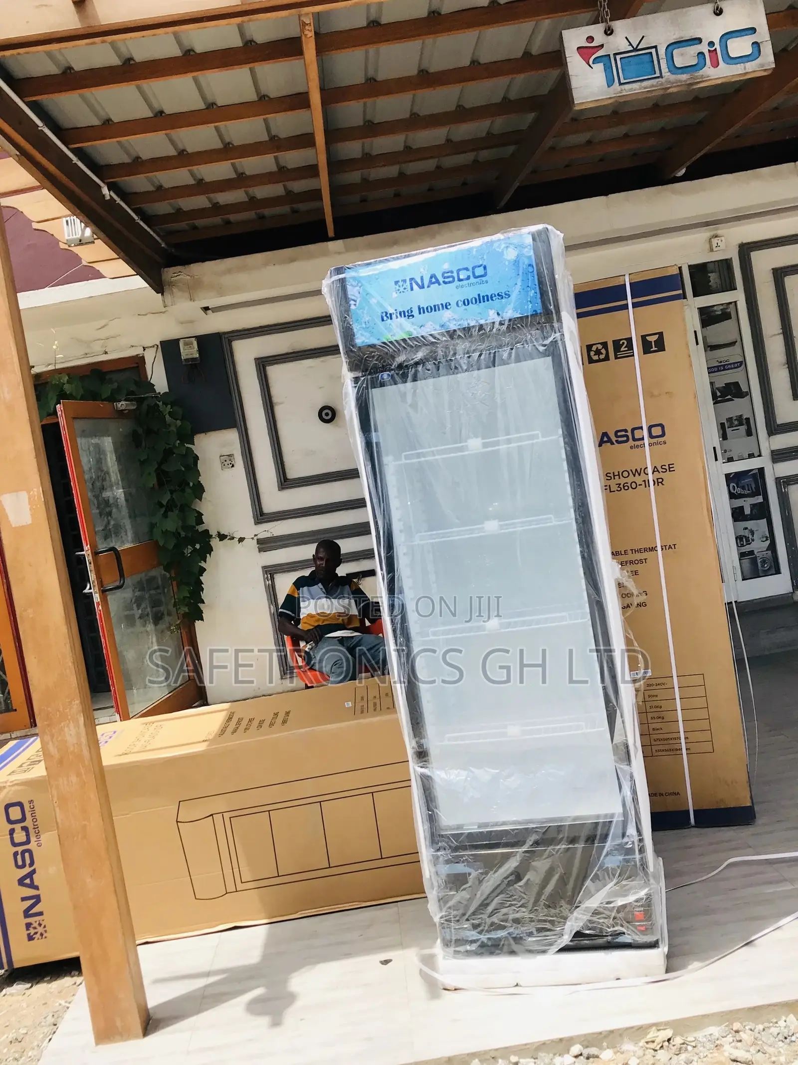 White Glass Display Nasco Nasfl360-1dr Nasco Fridge