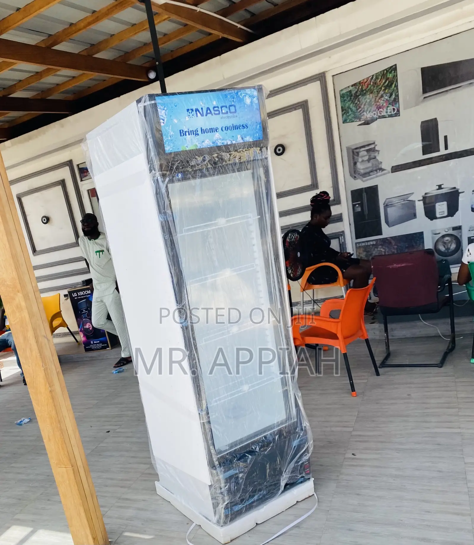 Latest Nasco Nasfl360-1dr Single Door Display Fridge.