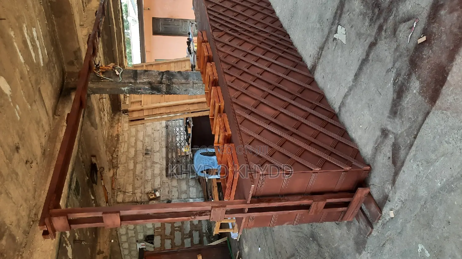 Local Bar Table (Foldable Table)