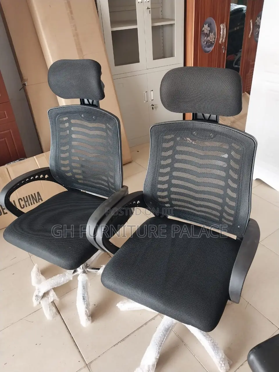 Swevil Chair