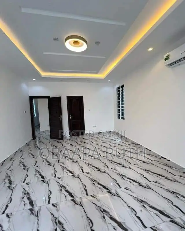 3bdrm Duplex in Adjiriganor for rent