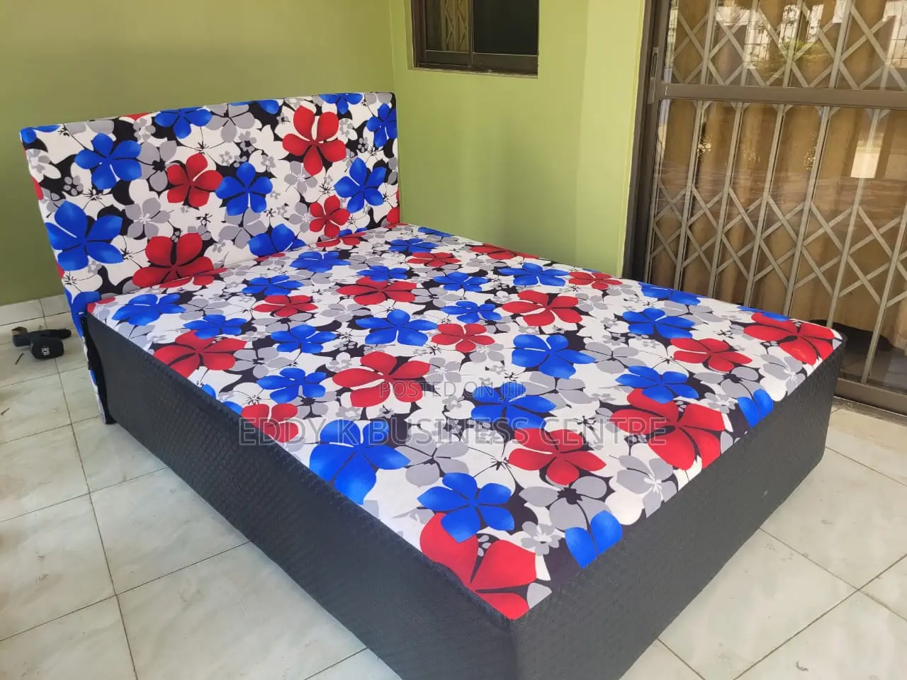 Inbuilt Bed