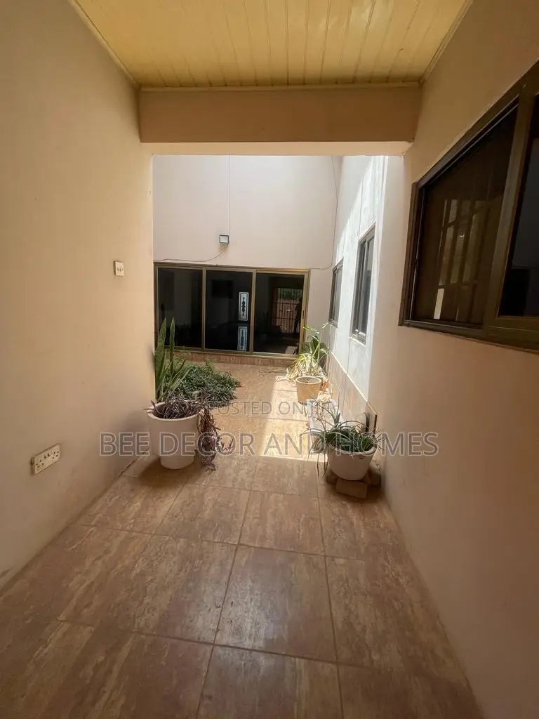 4bdrm House in Bee Decor $ Homes, East Legon for rent