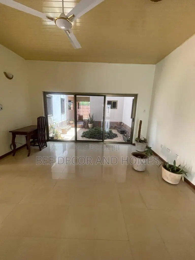 4bdrm House in Bee Decor $ Homes, East Legon for rent