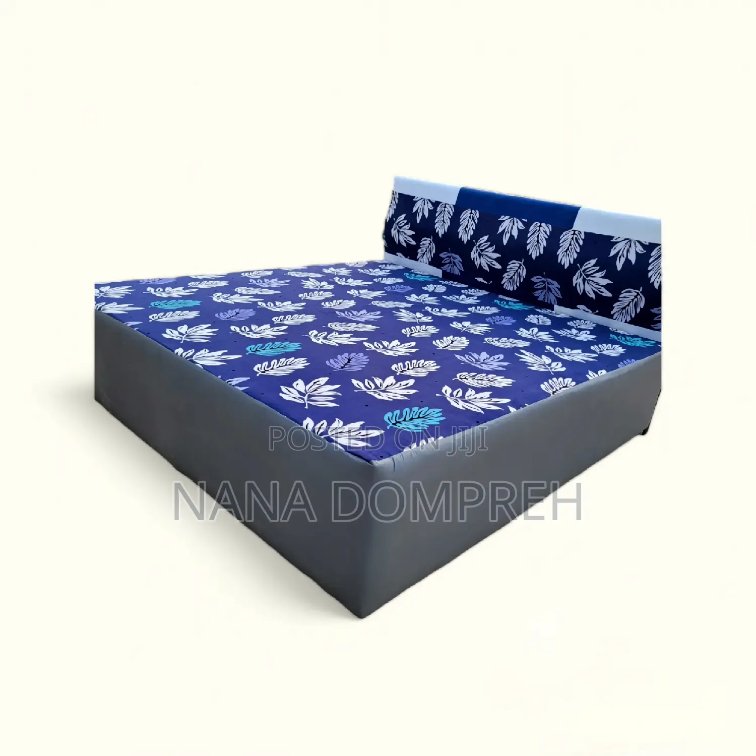 Inbuilt Queen Size Bed