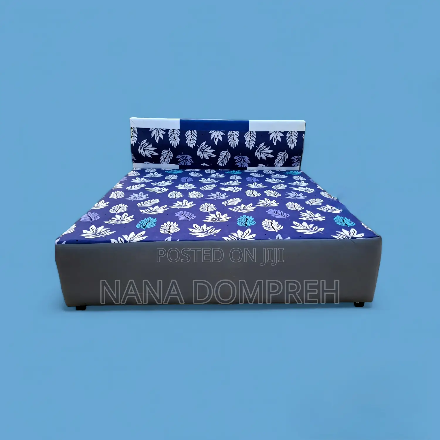 Inbuilt Queen Size Bed