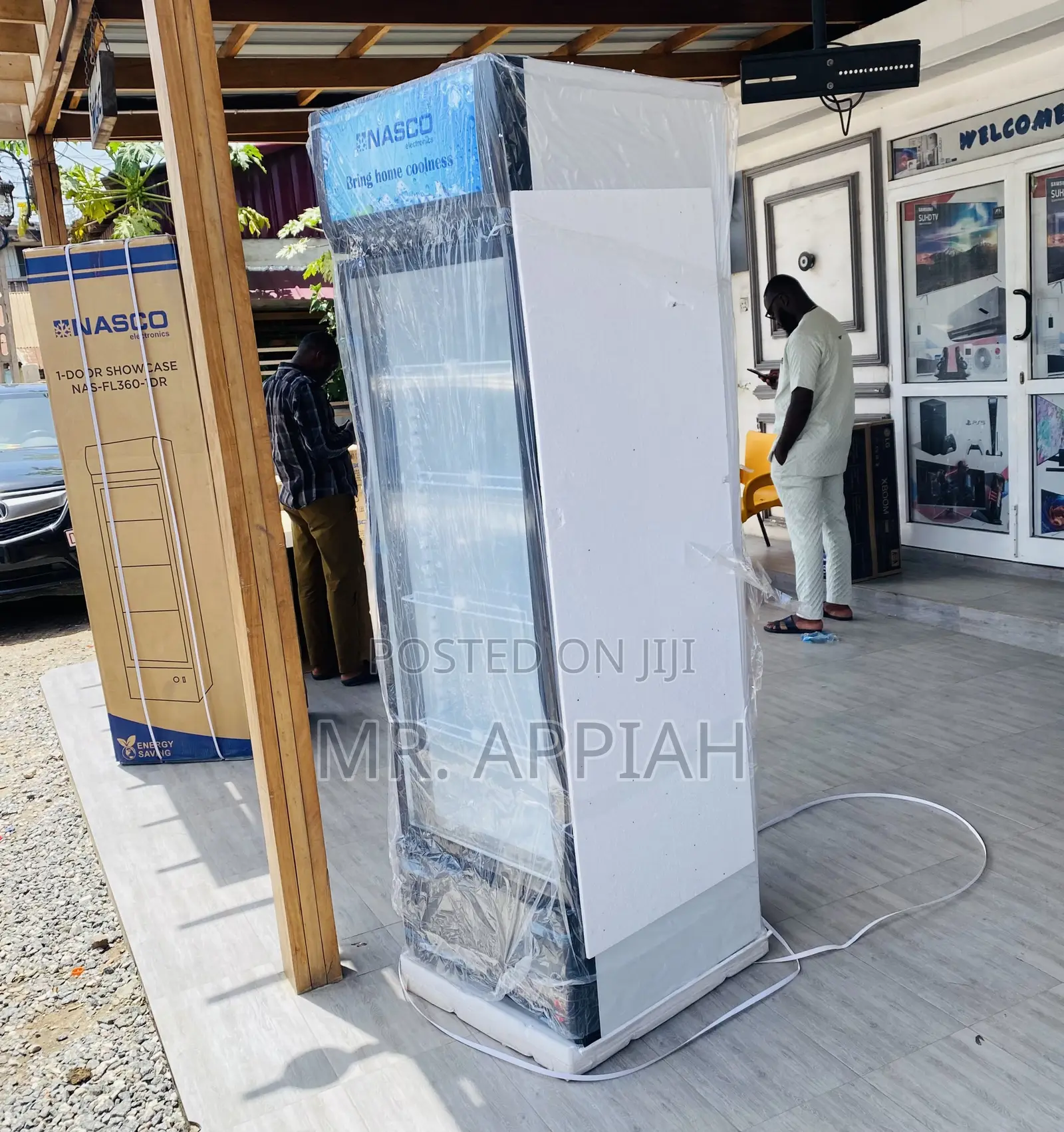 Nasco Nasfl400-1dr 1 Door Electric Display Fridge.