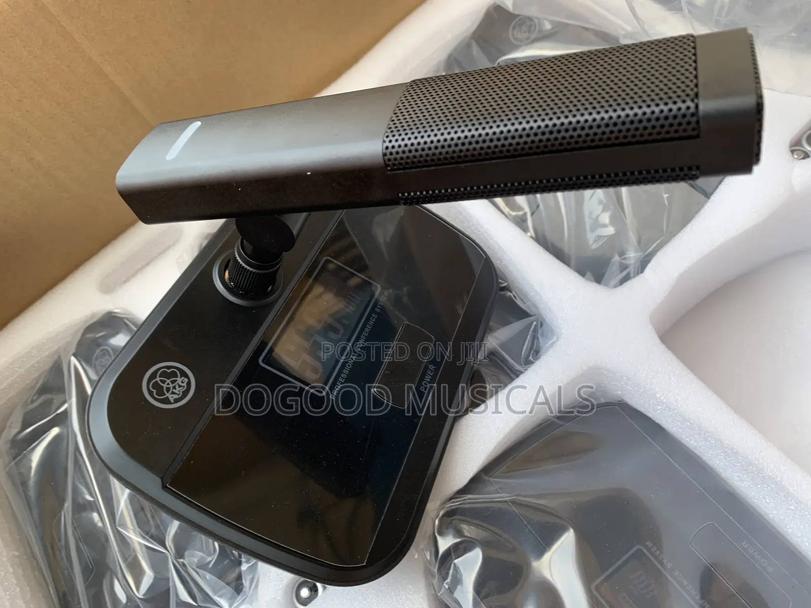 Akg Ak-1600 8in1 Conference Wireless Microphone