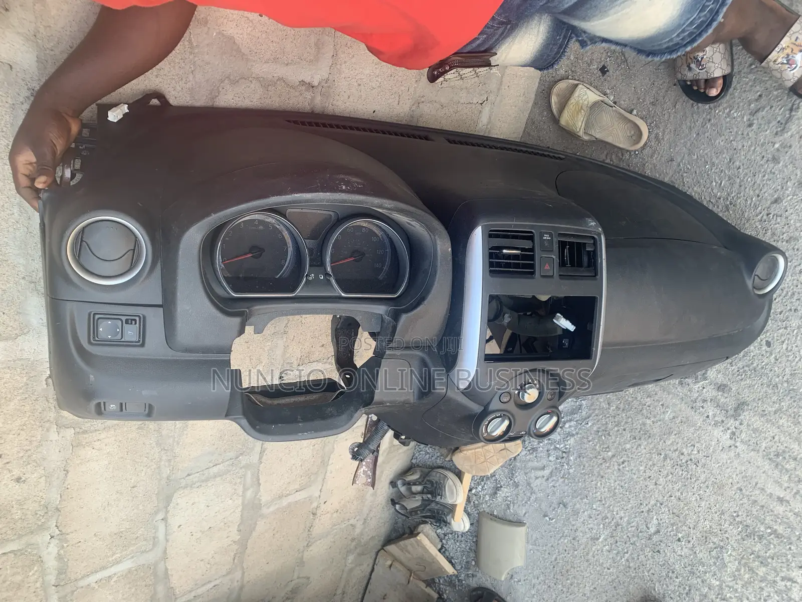 Nissan Versa
