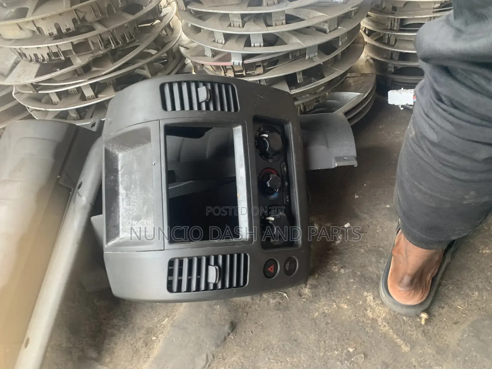 Nissan Navara Dashboard Tape AC Face