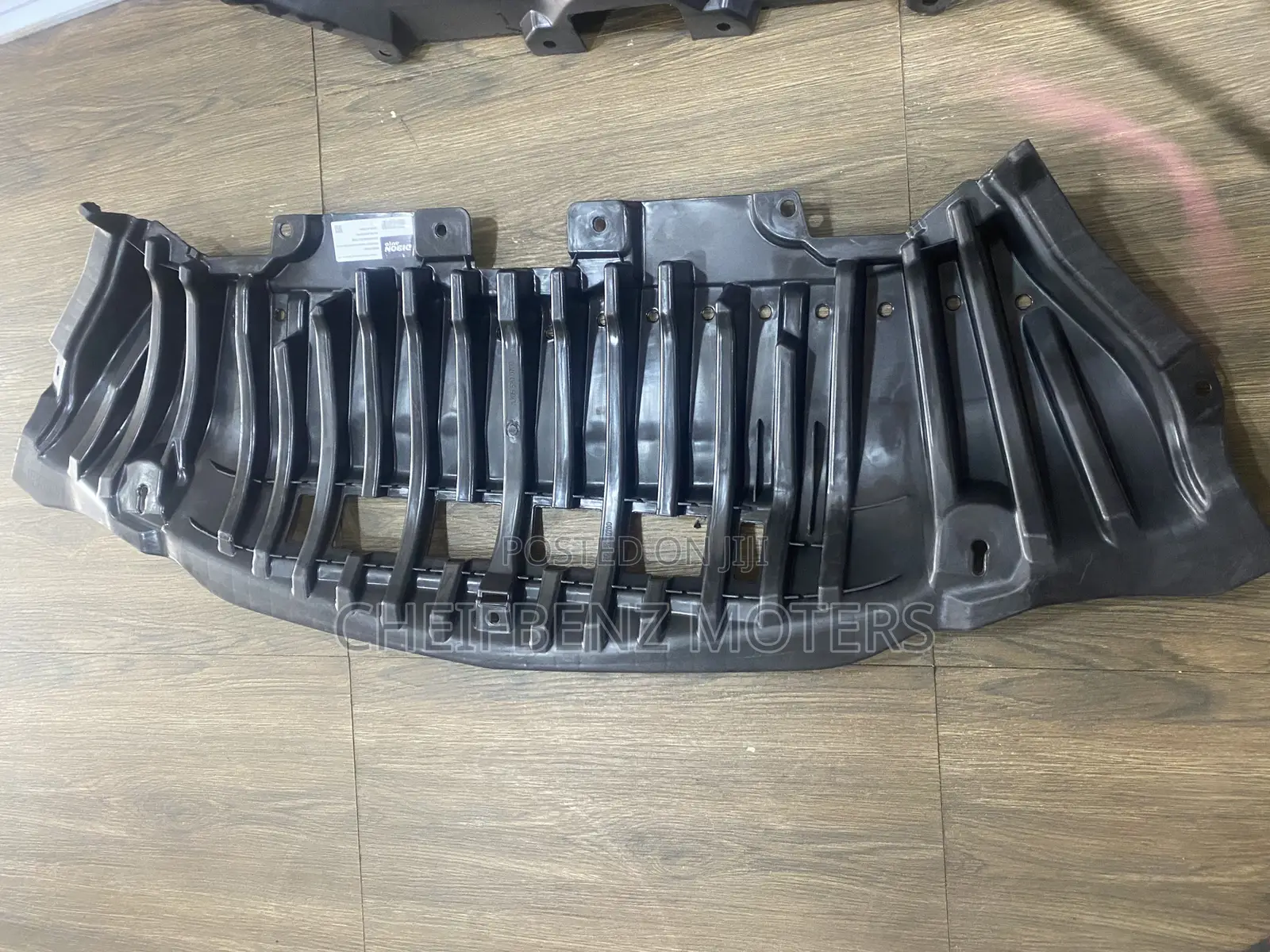 Mercedes Benz New Genuine C300 Under Bumper Splash Shield