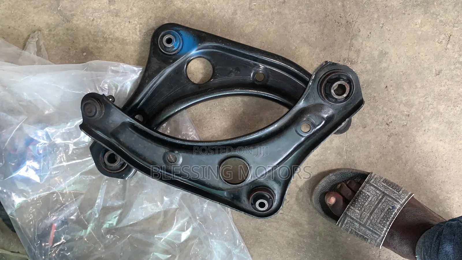 Nissan Versa Lower Arm