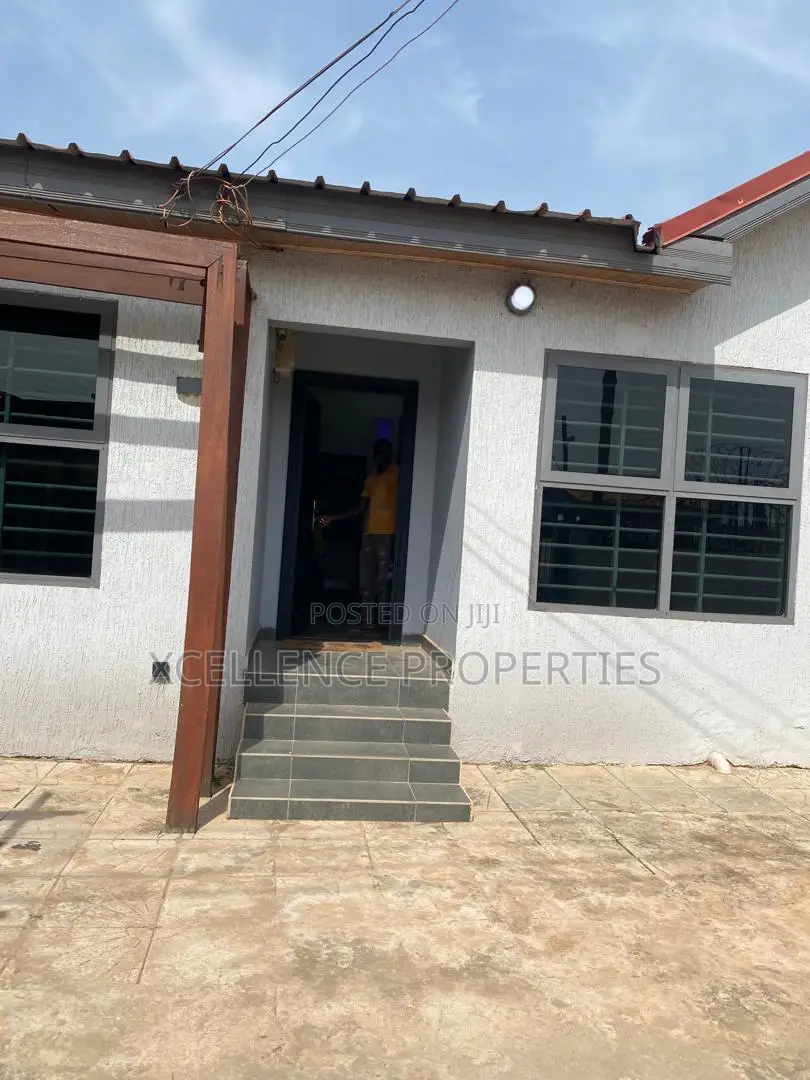 3bdrm House in Xcellence Properties, Lake Side Estate for rent
