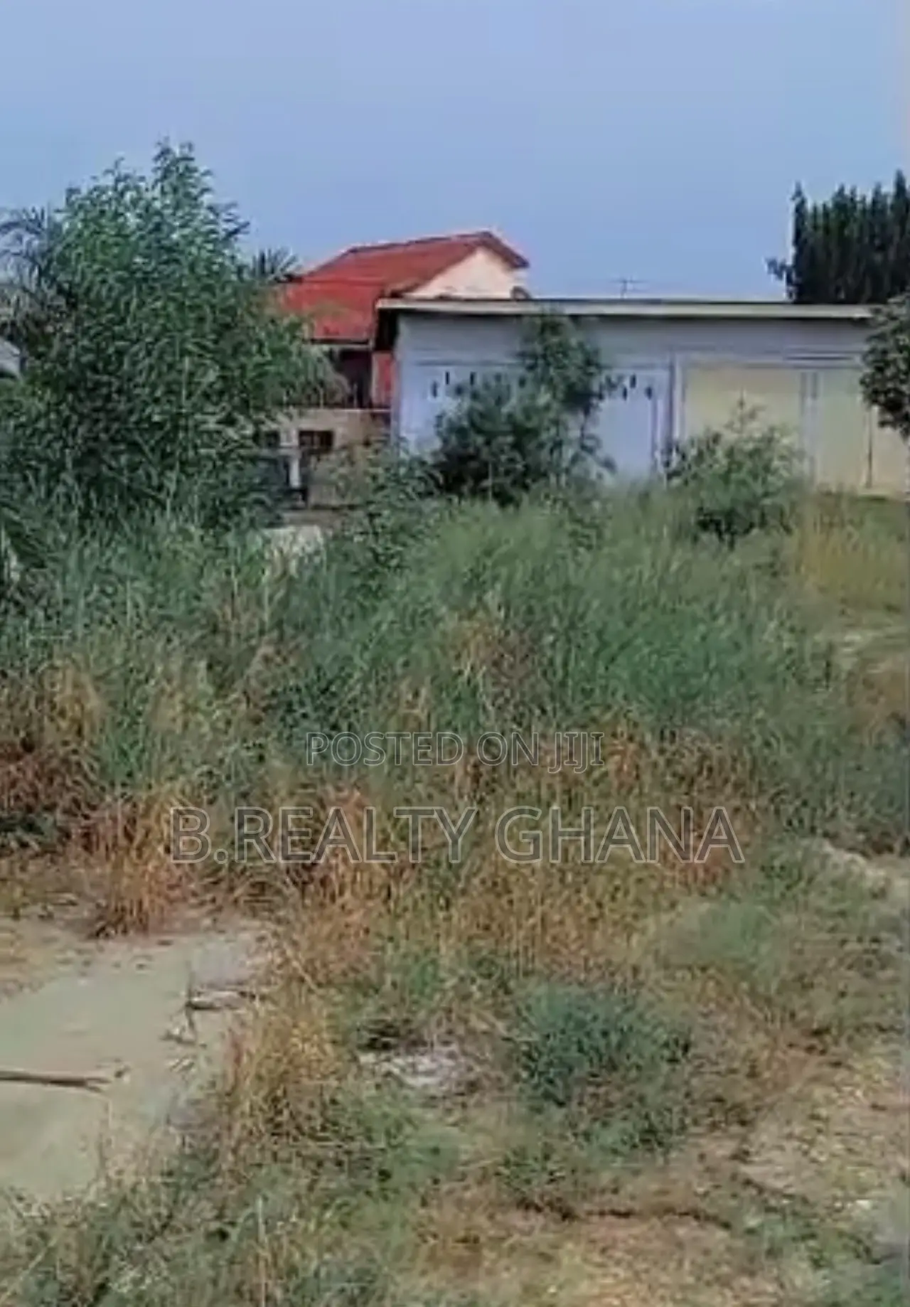 An Acre of Land at East Airport Is for Sale