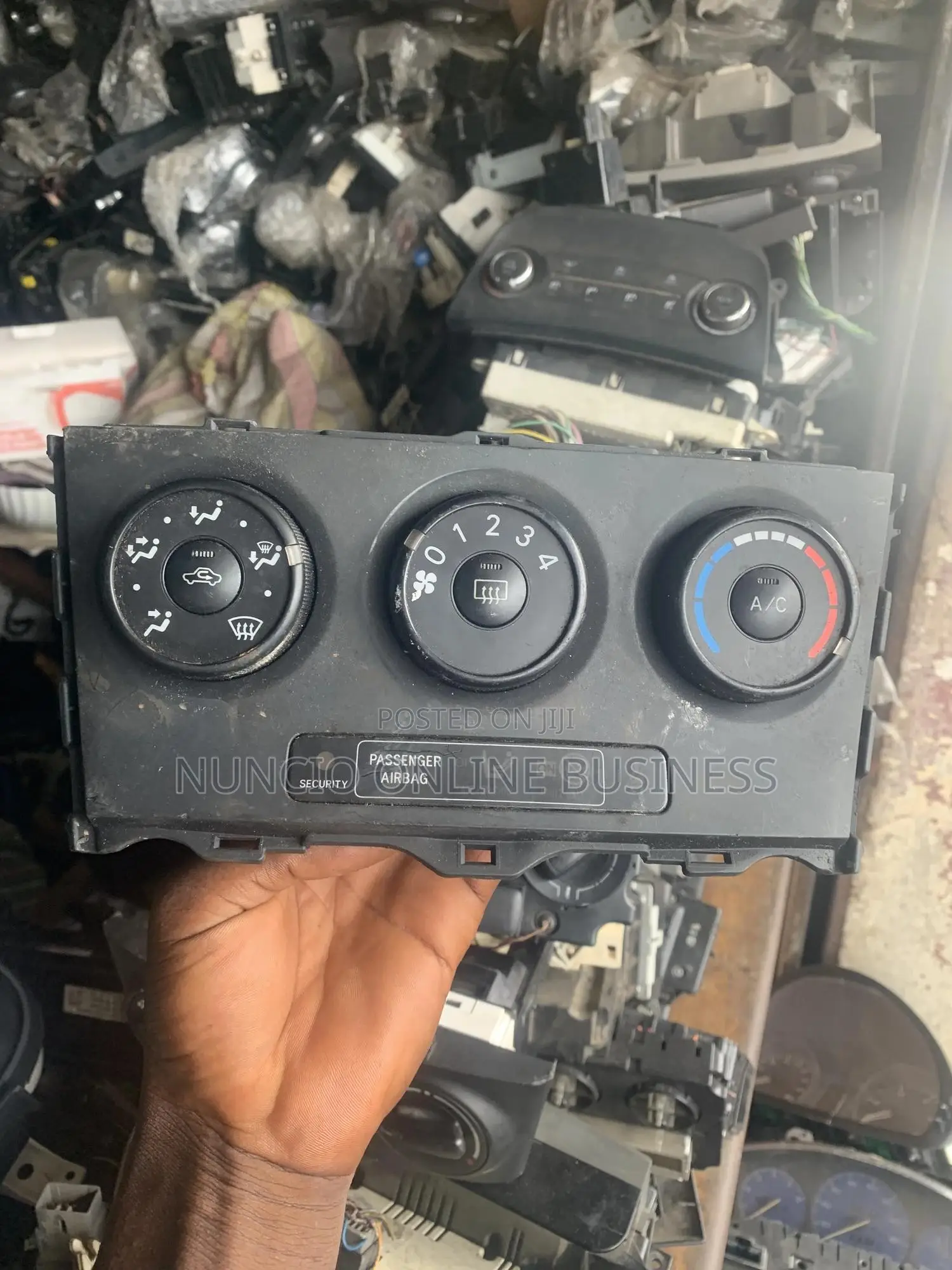 Toyota Corolla 2010 Ac Switch