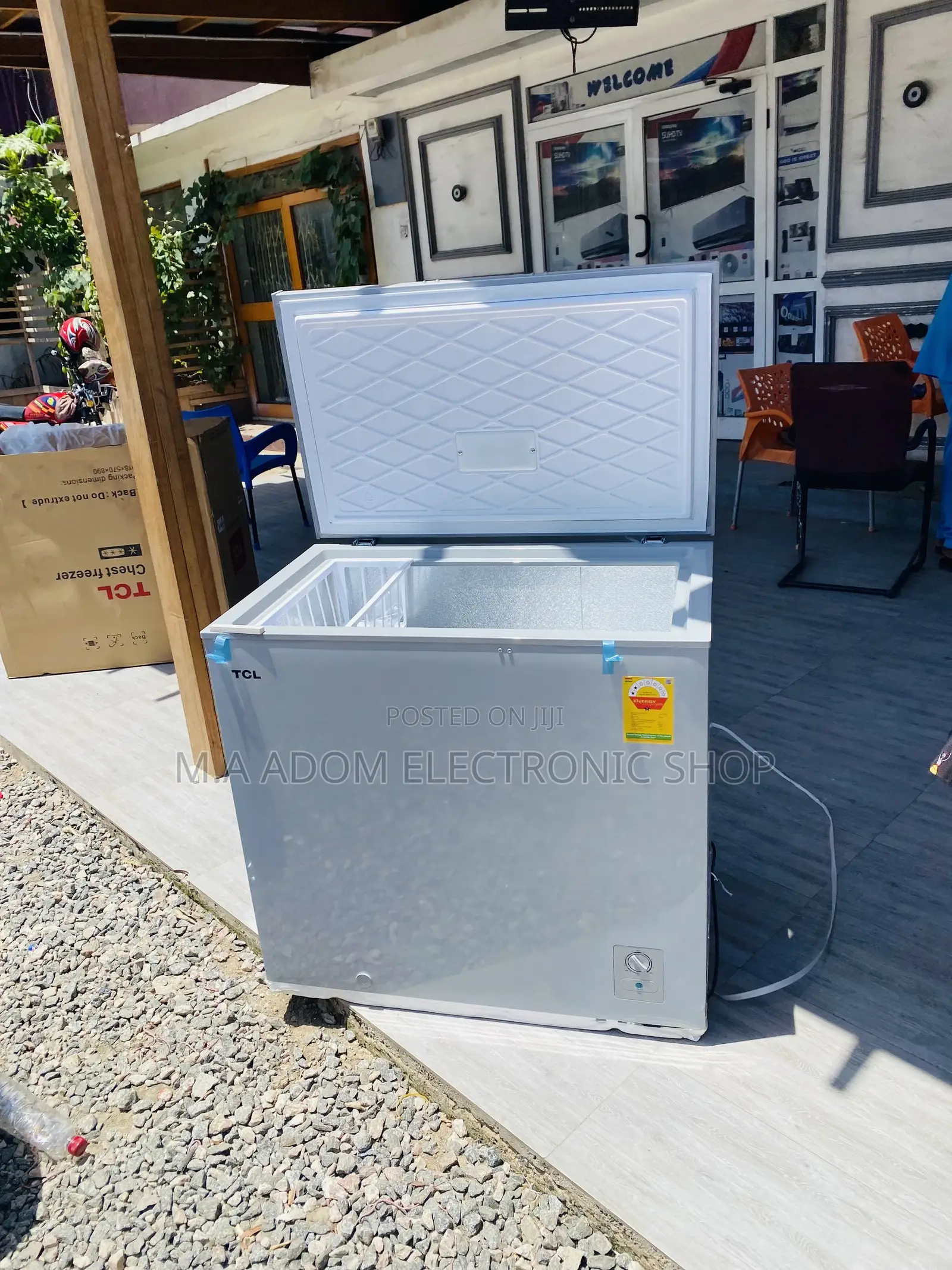 Authentic TCL 208 Single Door Electric Chest Freezer.