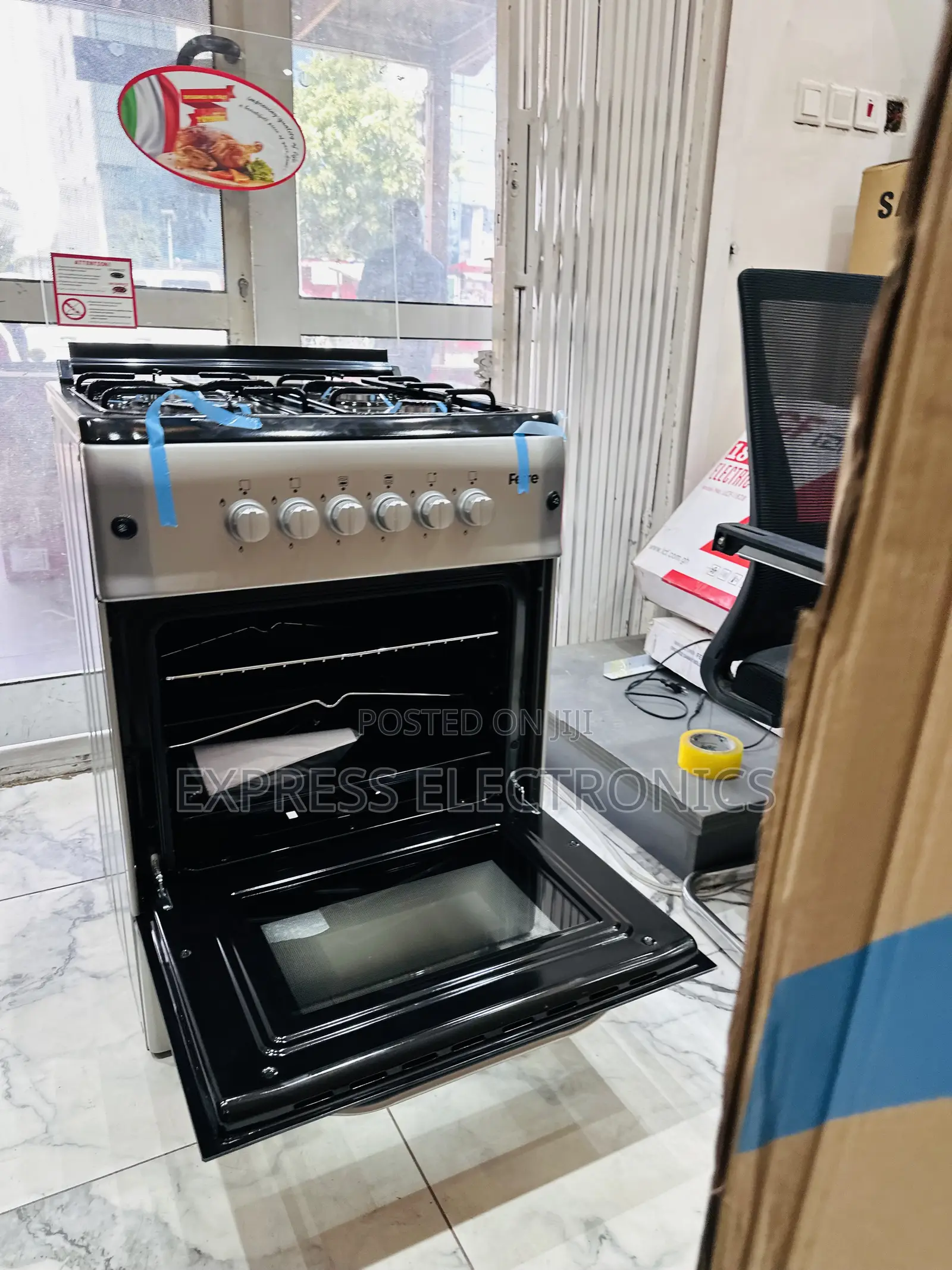 Sleek Sliver Ferre 60/60 4burner Gas Cooker Oven