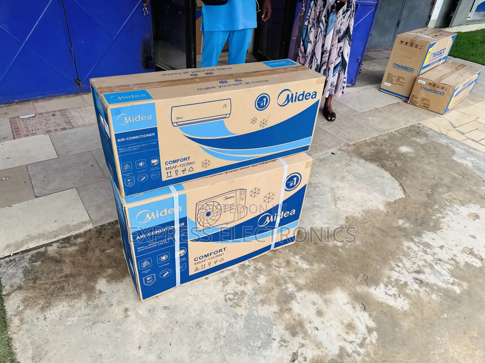 Neatly Sealed Midea 2.5hp Split R410 Gas White