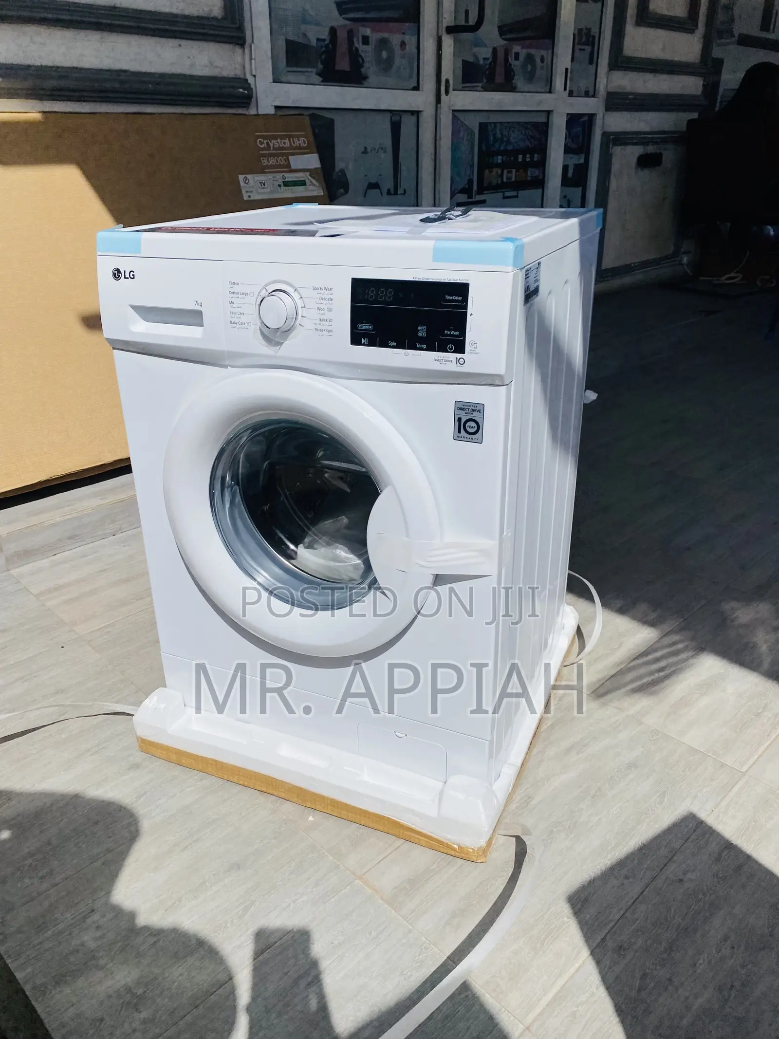 Classic Design LG FH2J3QDNP0 7kg Electric Washing Machine.