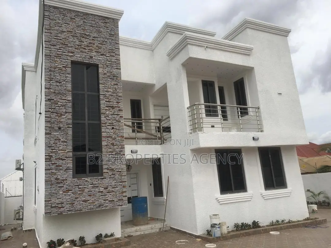 Furnished 4bdrm Mansion in B2Properties Agency, Kumasi Metropolitan