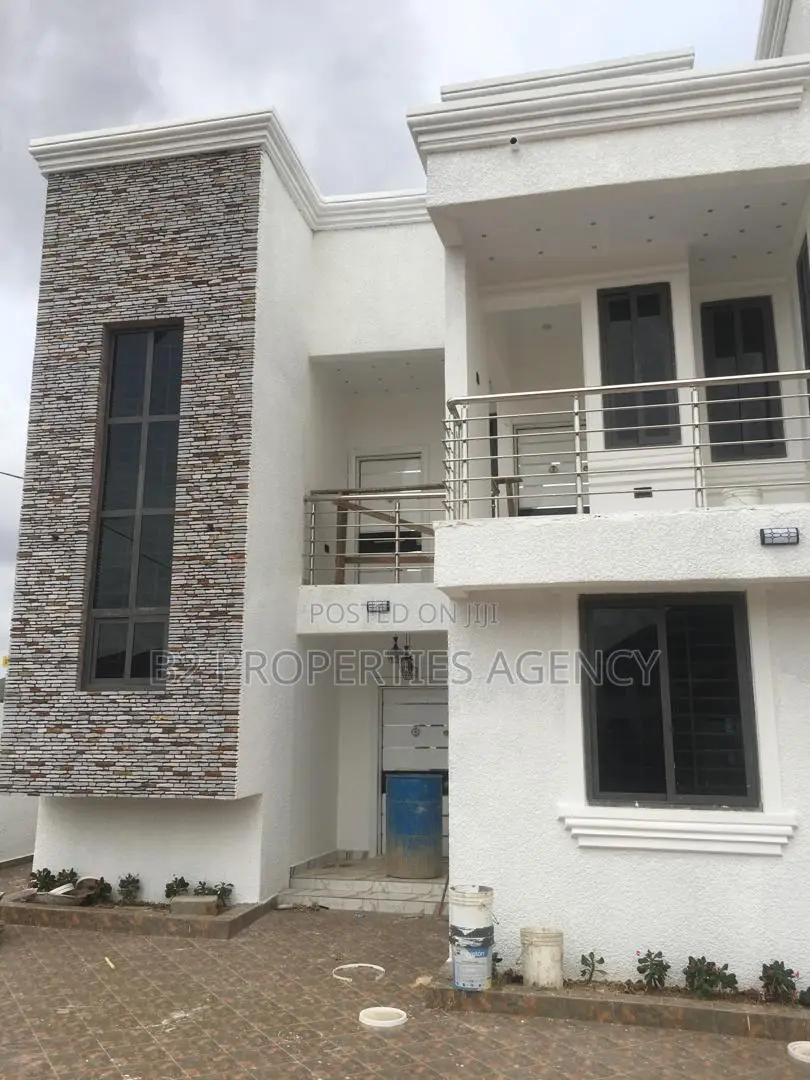 Furnished 4bdrm Mansion in B2Properties Agency, Kumasi Metropolitan