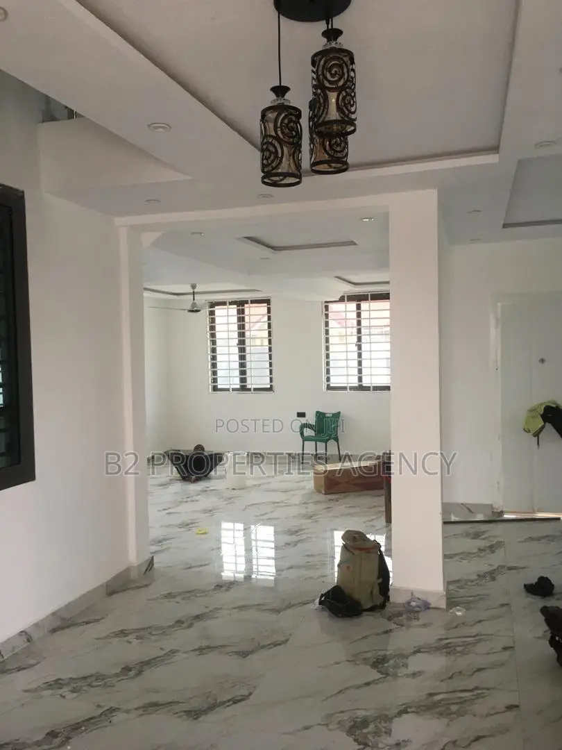 Furnished 4bdrm Mansion in B2Properties Agency, Kumasi Metropolitan