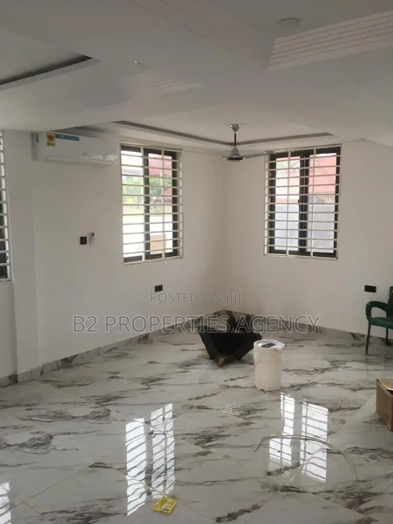 Furnished 4bdrm Mansion in B2Properties Agency, Kumasi Metropolitan