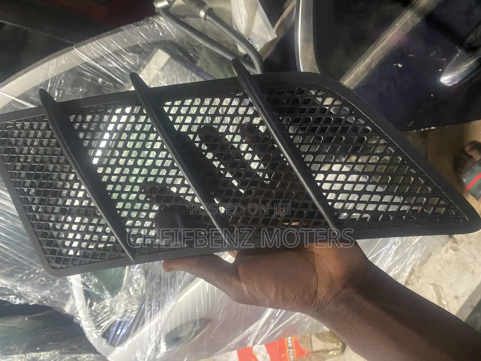 Mercedes Benz ML,GL Bonnet Shells or Grille Available Pair