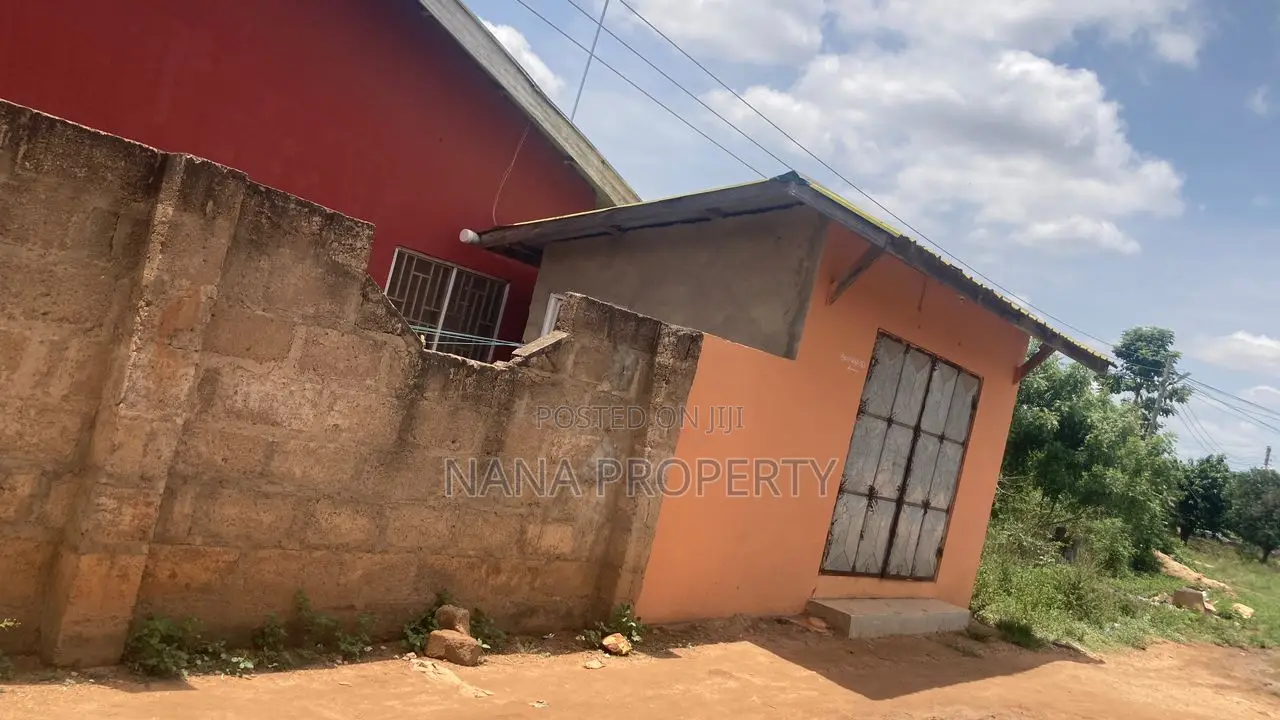 6bdrm House in Dodowa for sale