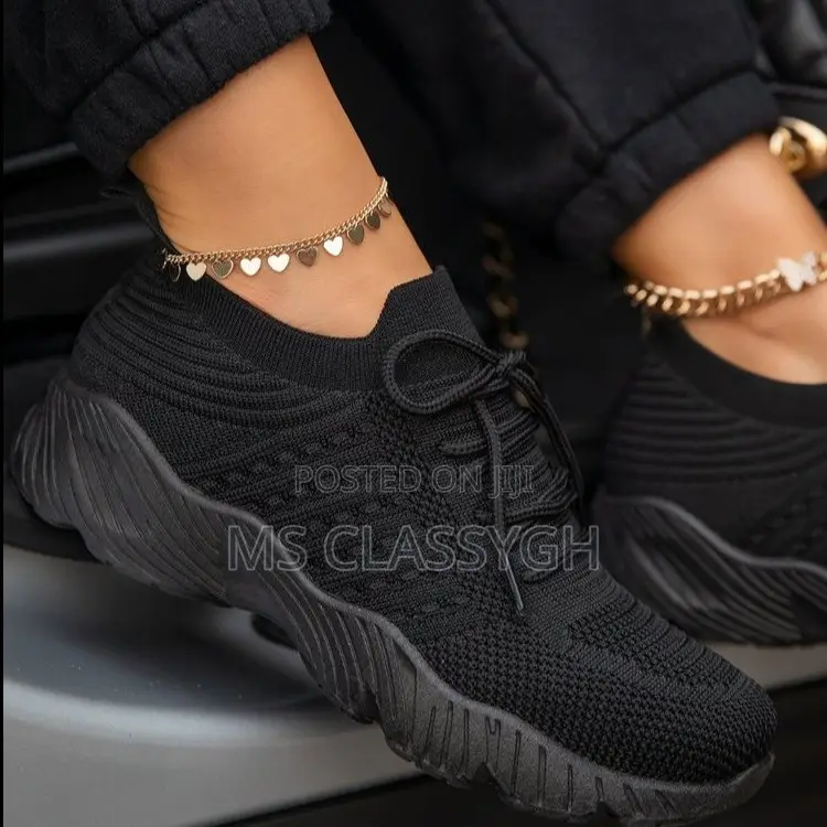 Breathable Casual Sneakers Lace-Up Vulcanized Shoes La