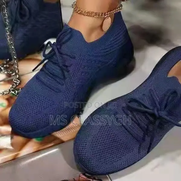 Breathable Casual Sneakers Lace-Up Vulcanized Shoes La