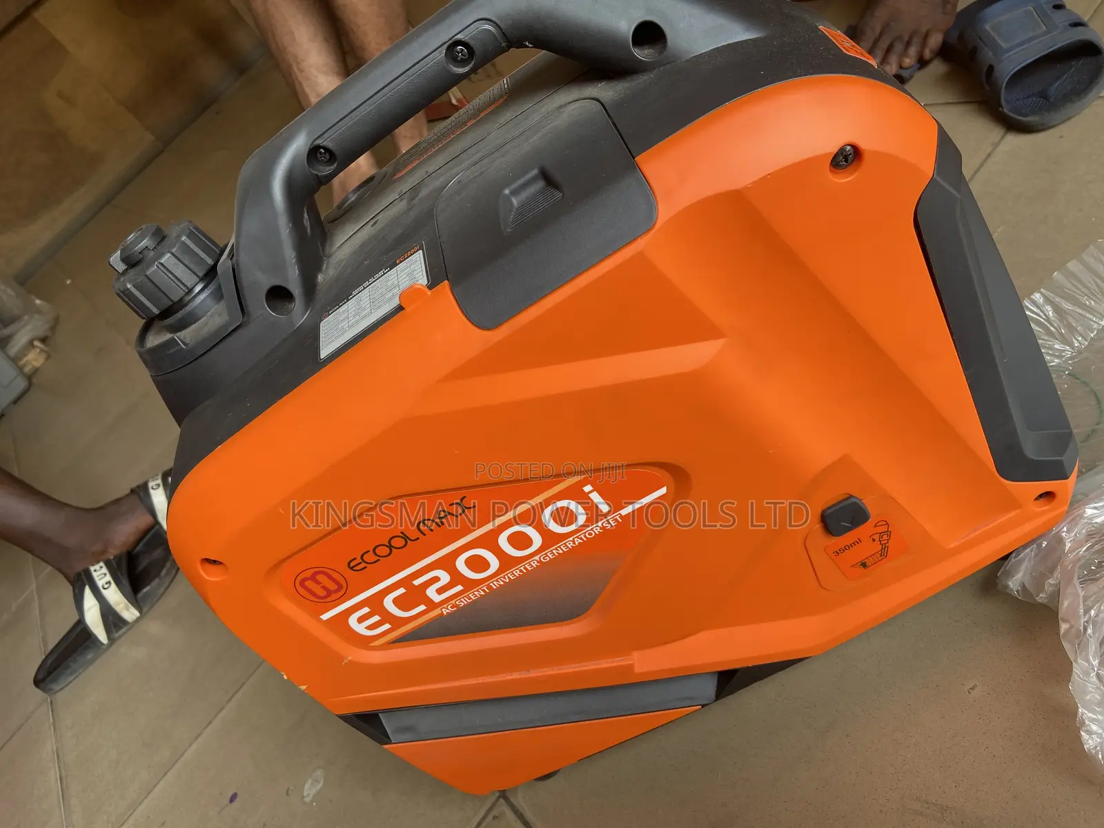 2000i Inverter Generator