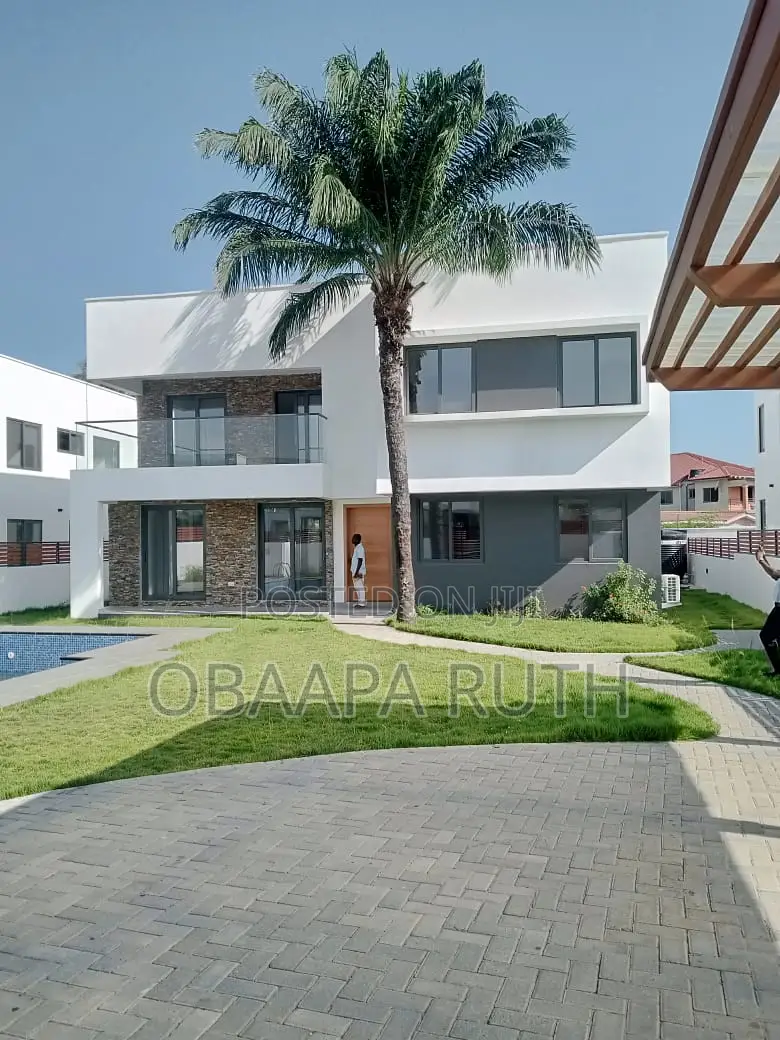 4bedroom Duplex for Sale at East Airport