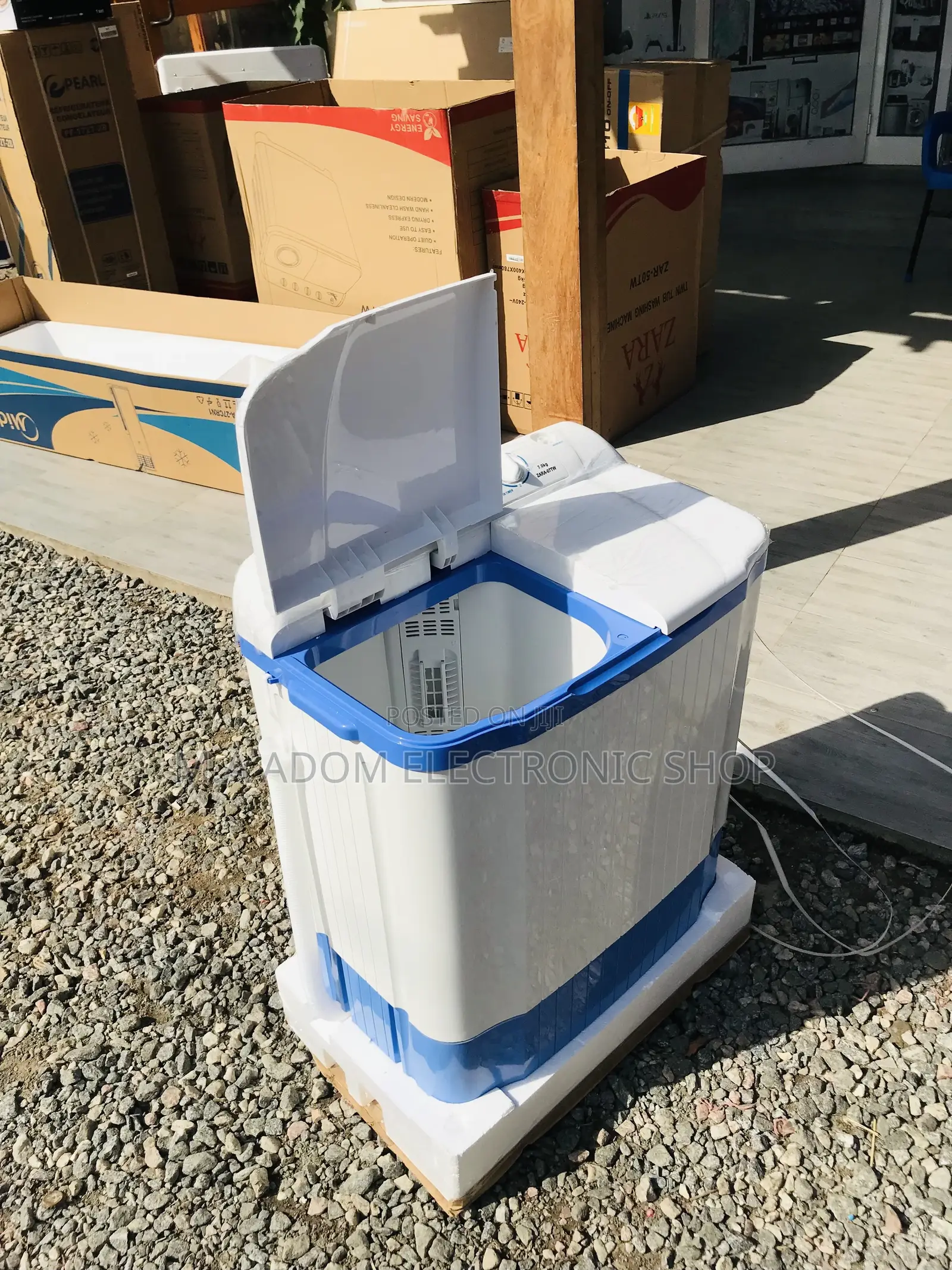 Quality Zara 7kg Top Load Washing Machine.