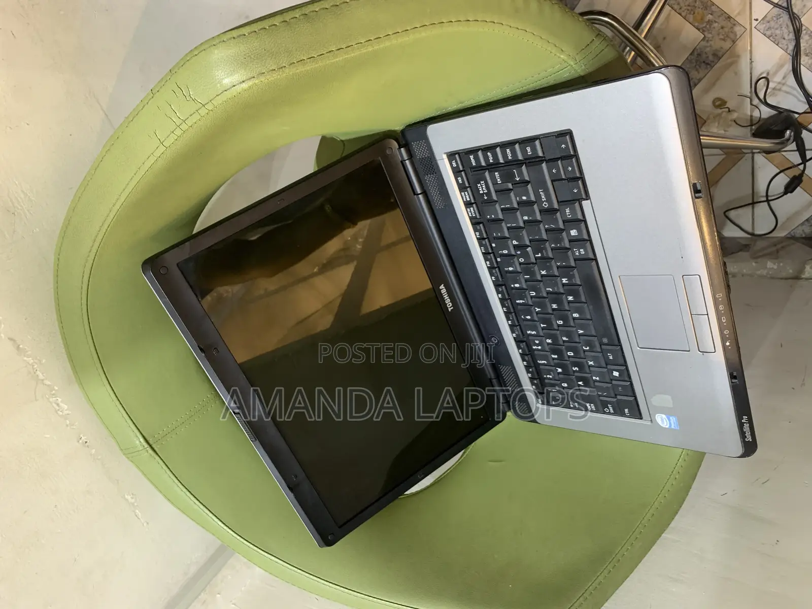 New Laptop Toshiba Satellite C50 3GB Intel Core 2 Duo HDD+SSD 250GB