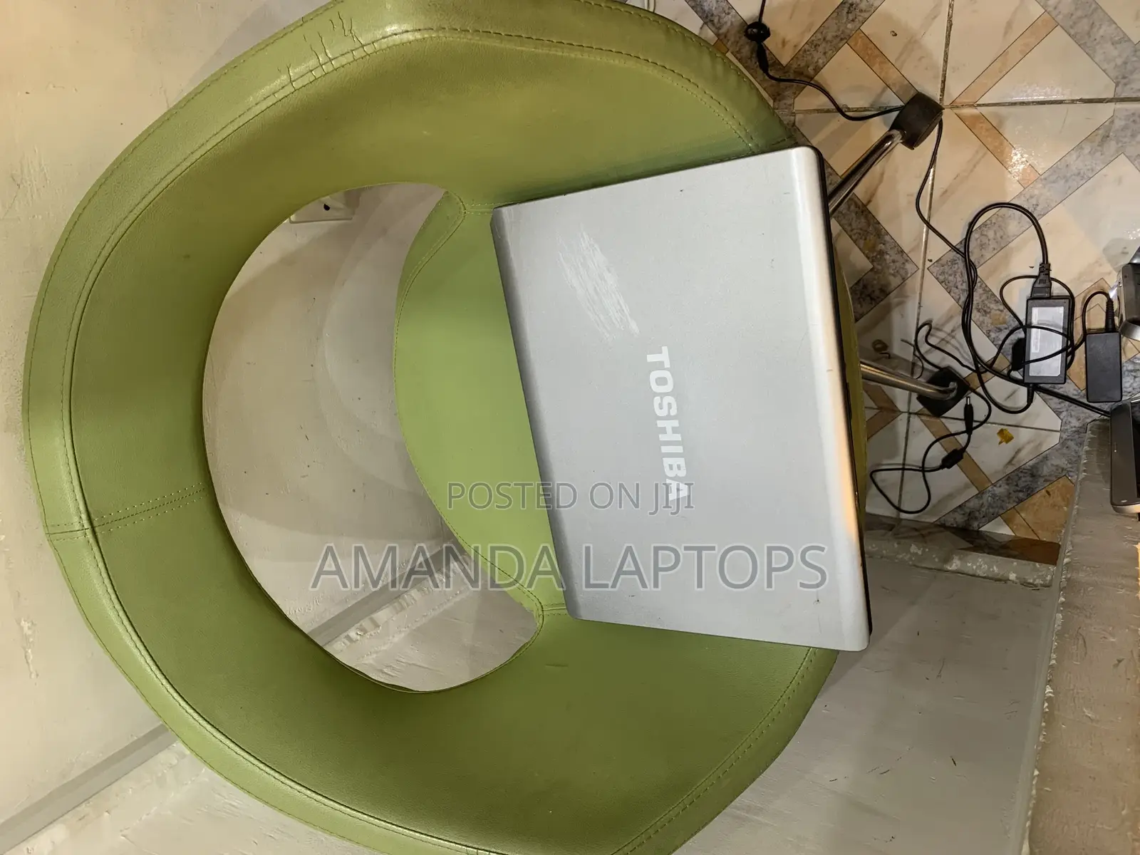 New Laptop Toshiba Satellite C50 3GB Intel Core 2 Duo HDD+SSD 250GB