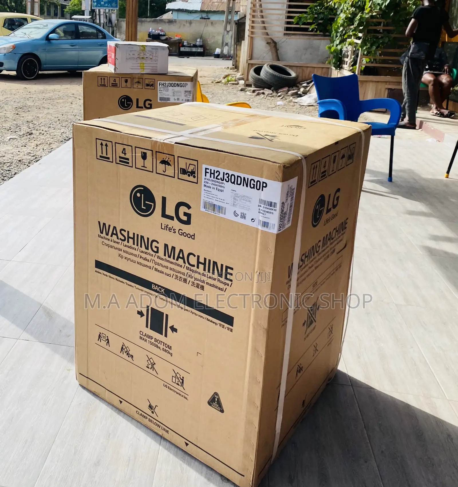 Elegant LG FH2J3QDNP0 7kg Front Load Washing Machine.