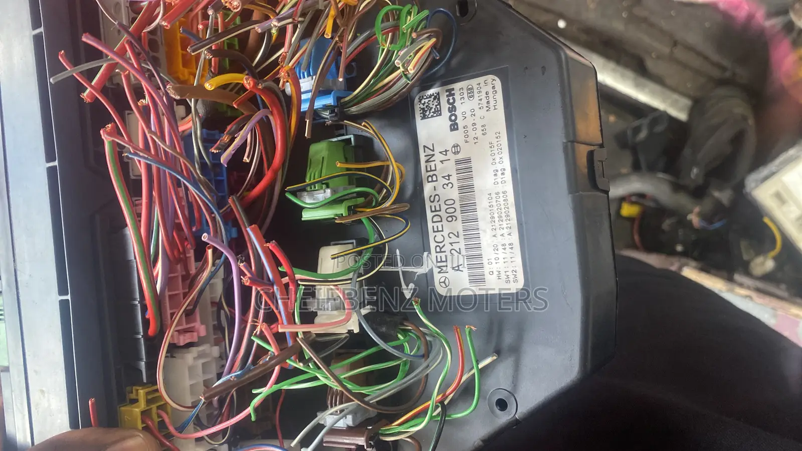 Mercedes Benz C250 Front Fuse Box or Front Sam