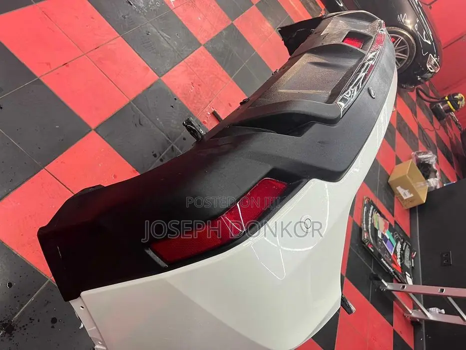 Rogue/Xtrail Back Bumper Complete 2017,2018,2019,2020