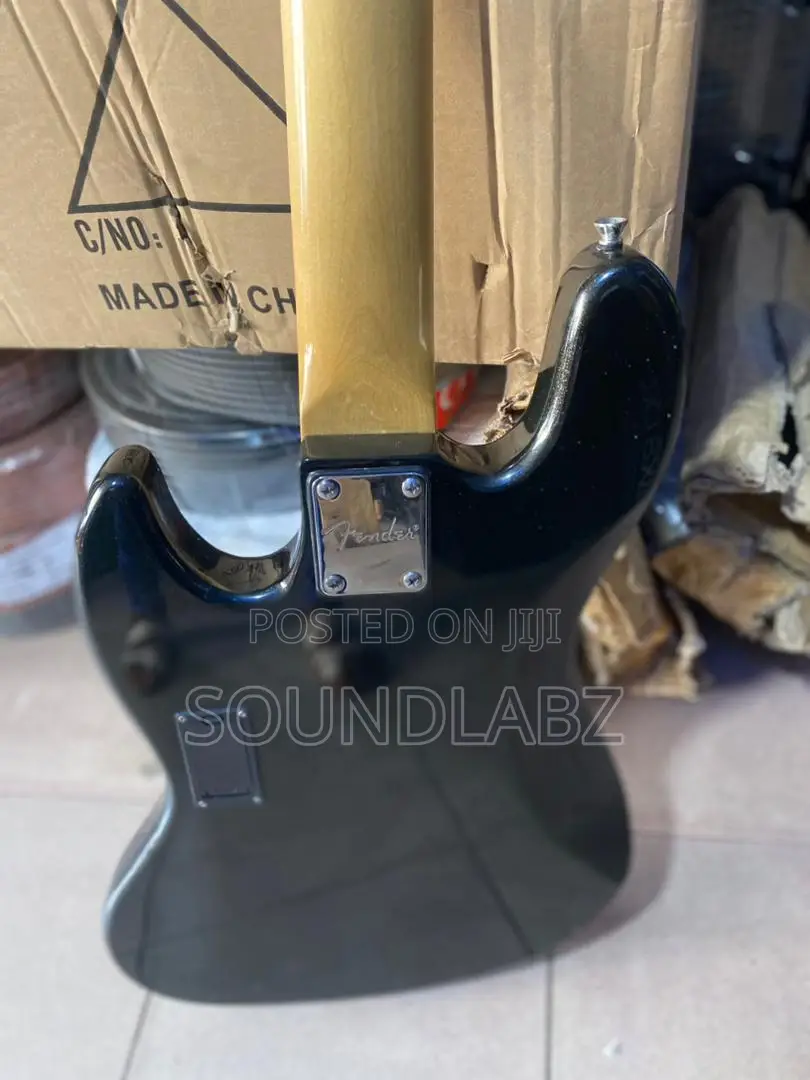 Fender Jazz Bass Active Guitar - Black