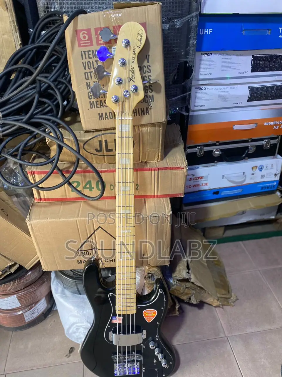 Fender Jazz Bass Active Guitar - Black