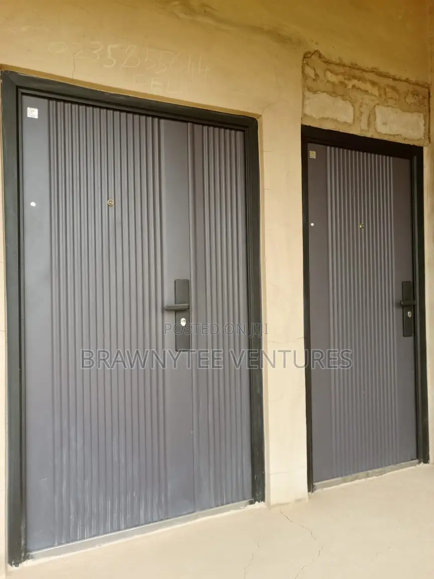Brawnytee Gray 166 P Door