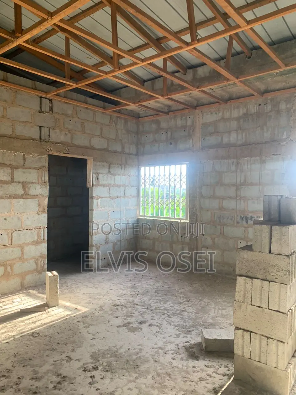7bdrm House in Amasaman Satlite for sale