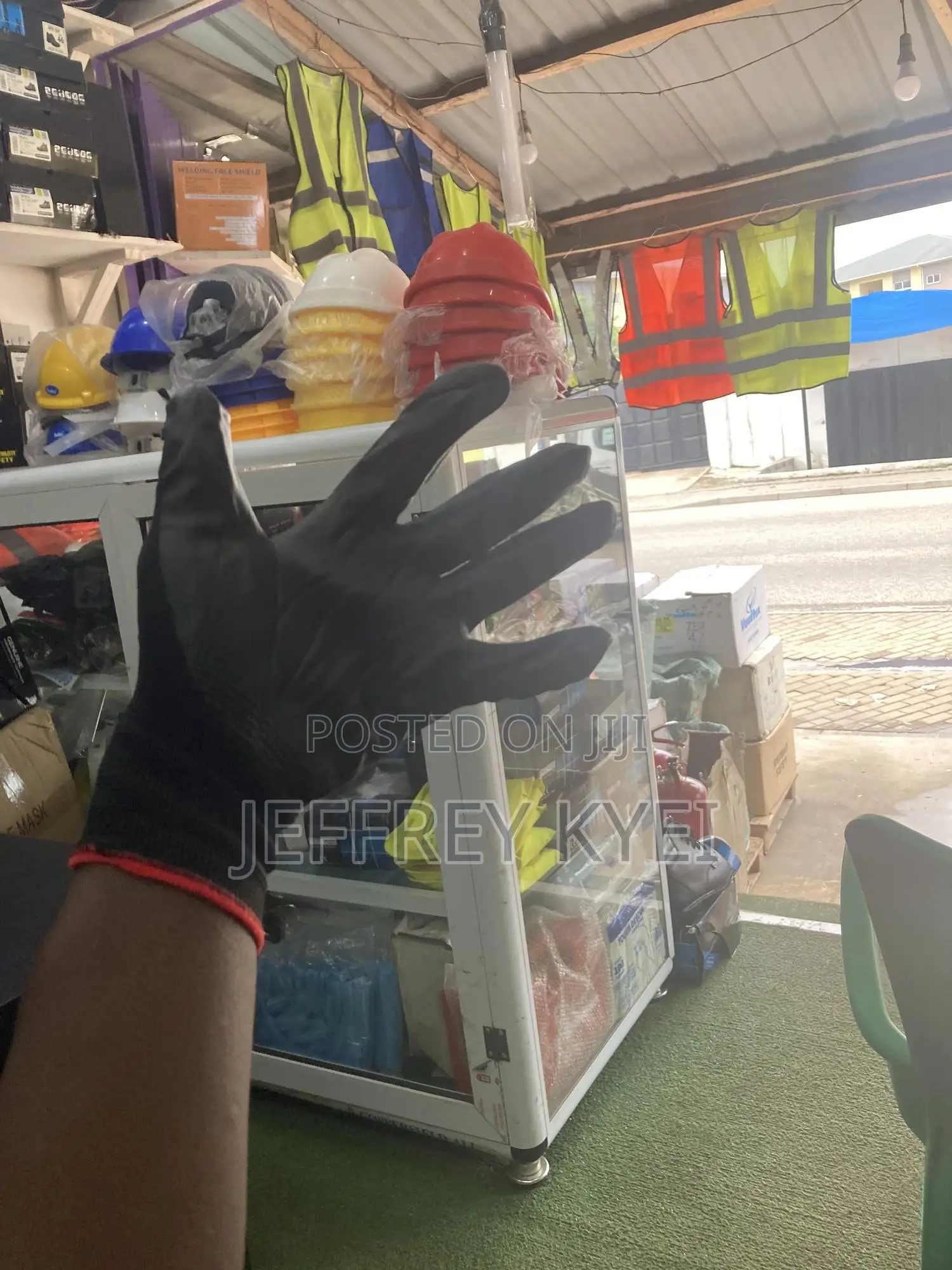 Mechanical Hand Gloves