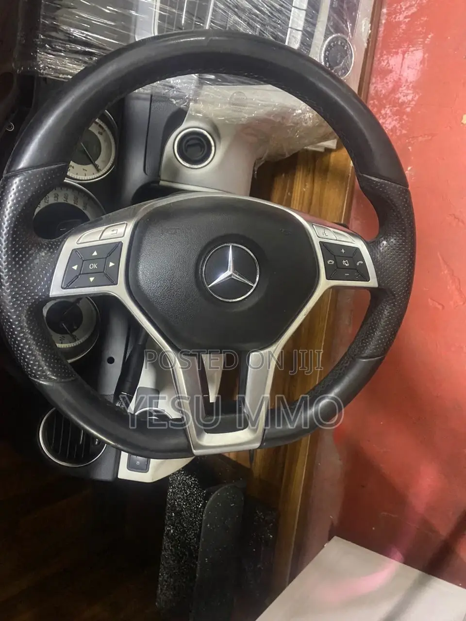 Mercedes Benz C300 2018 Steering