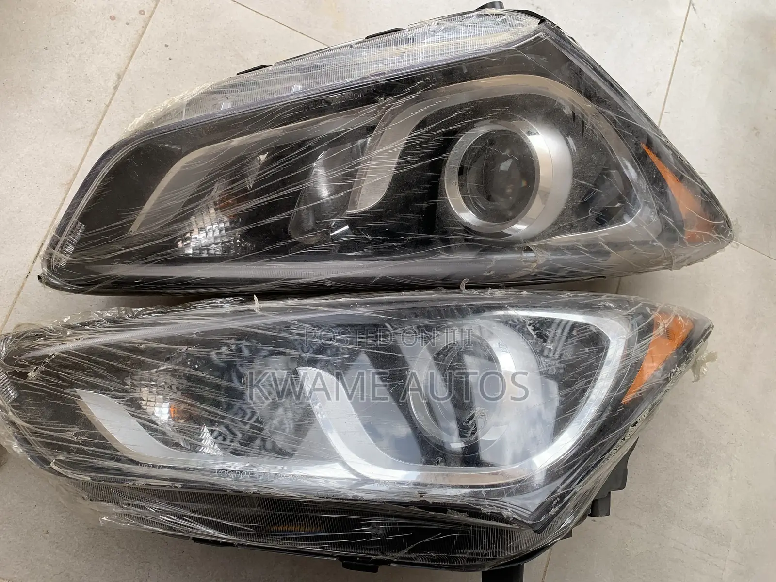 Santafe 2017 18 Headlight Pair