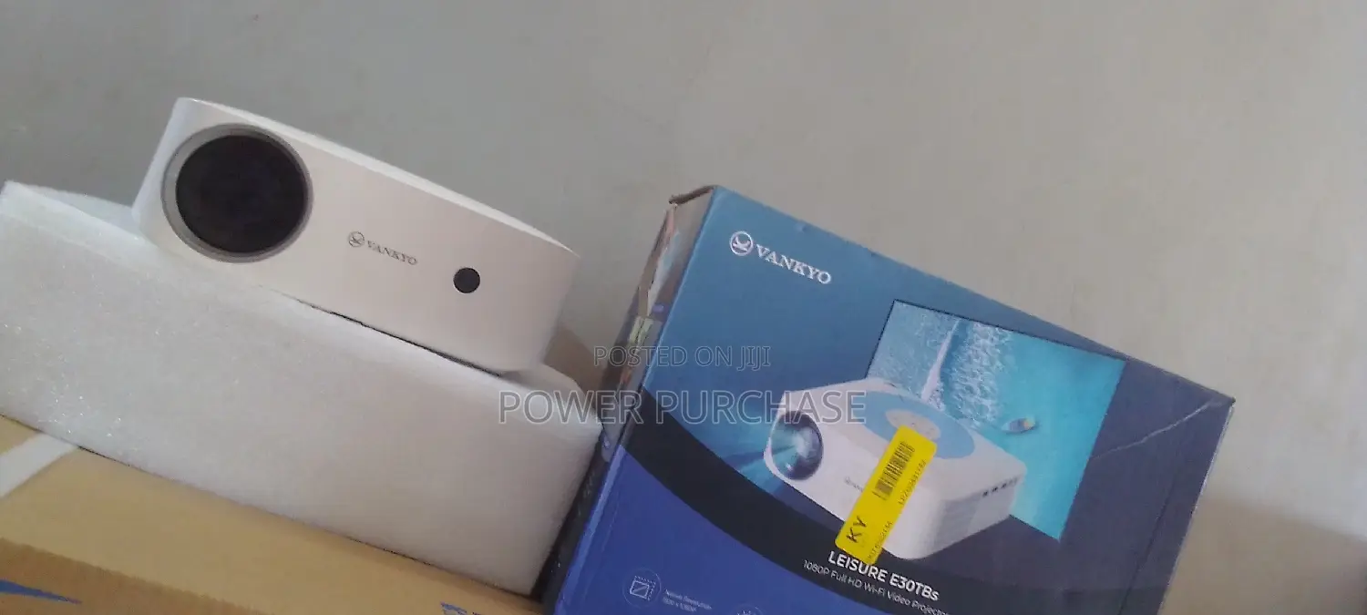 Challenging Leisure Smart Projector E30tbs at 