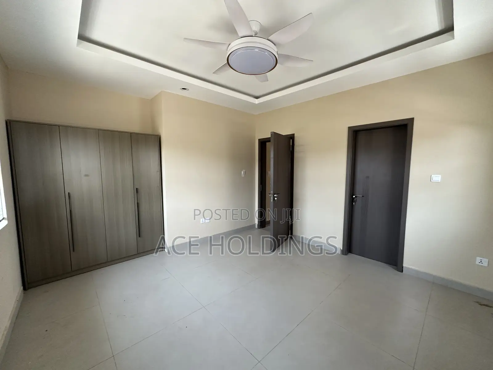4bdrm House in Lakeside for sale