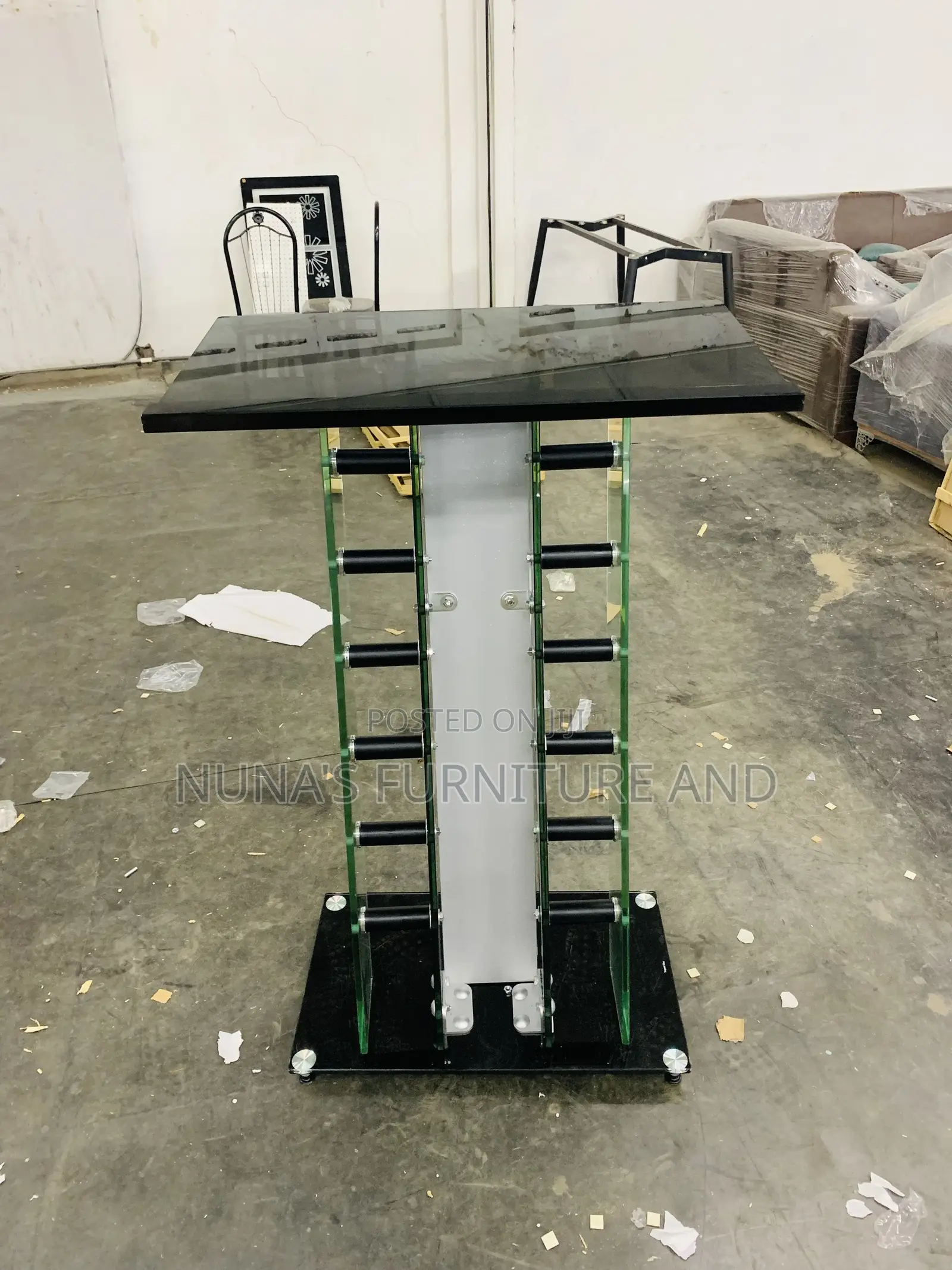Pulpit (Neat Tempered Glass Pulpit)